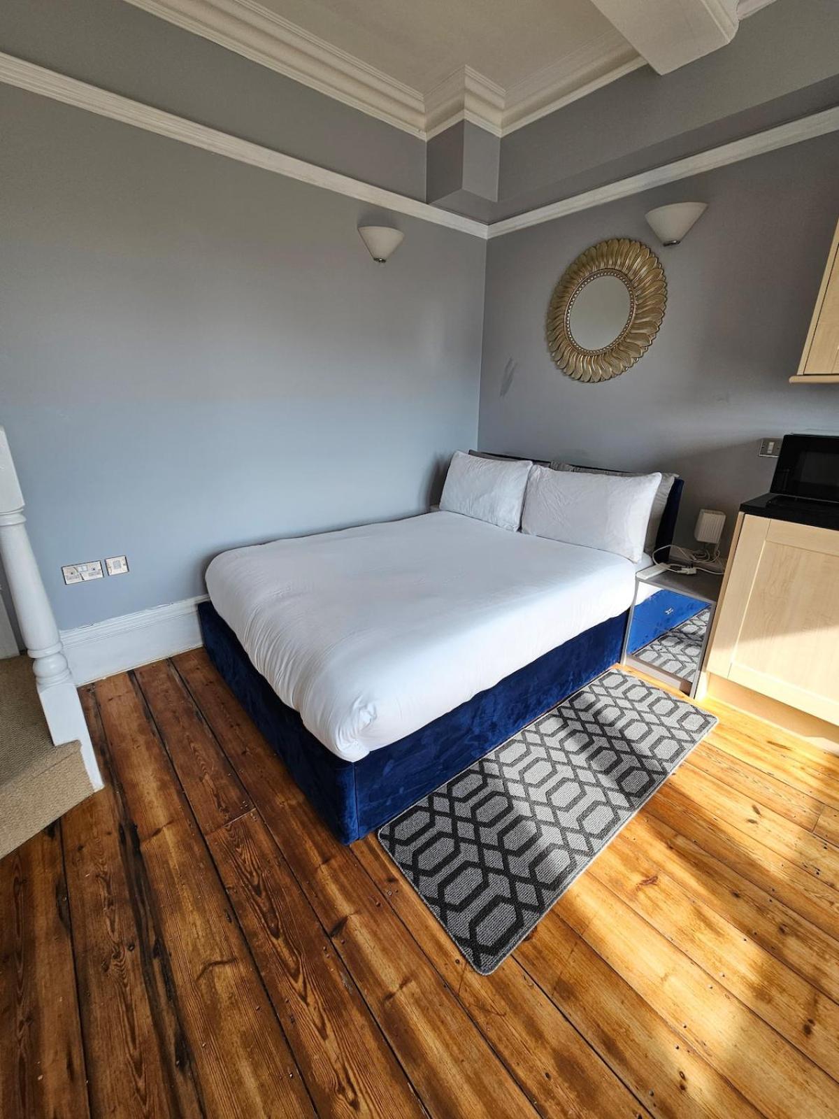 Appartement Centre Location On Corn Street *